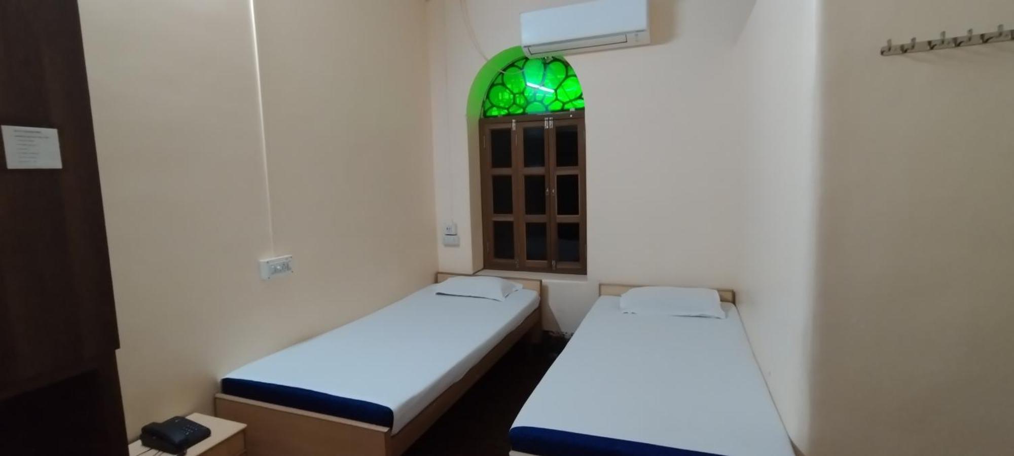 כלכותה Shaw Guest House מראה חיצוני תמונה